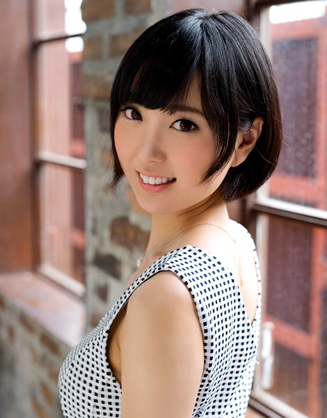 日本AV女優「奥菜莉乃」的個人檔案